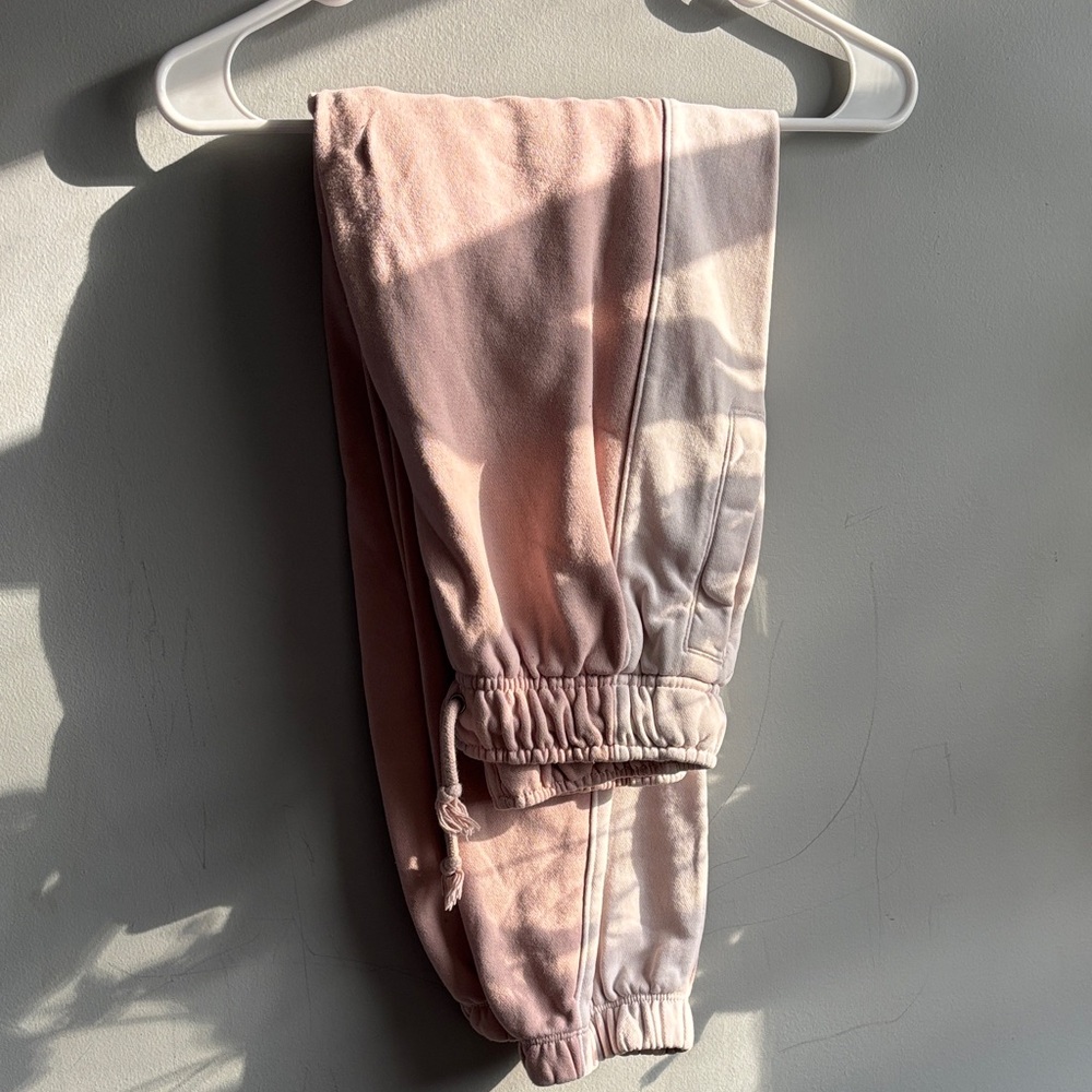 Nike pink sweatpants